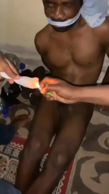 Man gets punished by getting his dick toasted - LiveGore.com 