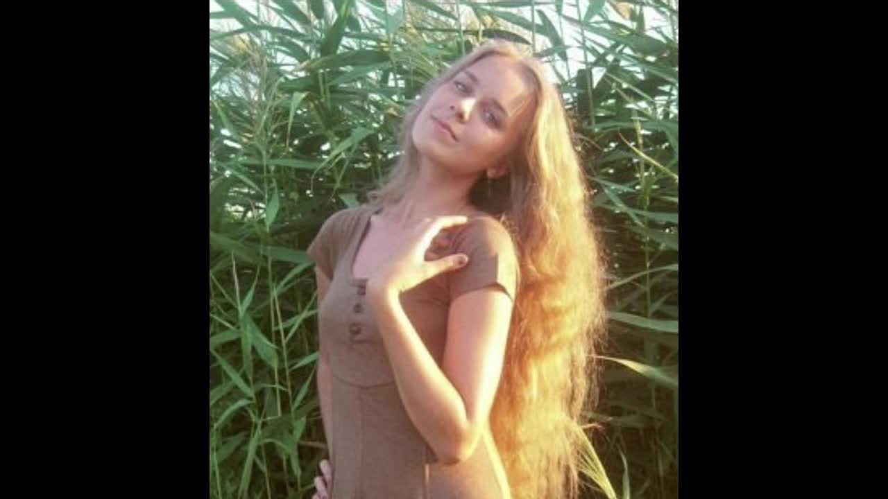 Cute Ukrainian girl kills herself through burning - LiveGore.com 