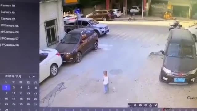 Tragic! Kid Playing On Road Hit By Car - LiveGore.com 