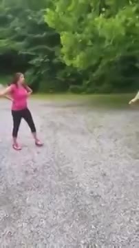 Kentucky woman brutally attacked by two fat women (Reupload) - LiveGore.com 