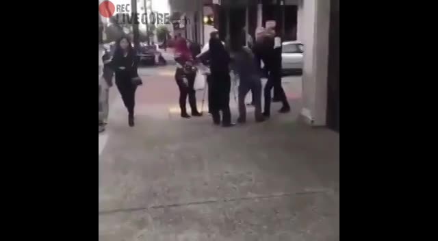 4 PEOPLE IN THE WRONG HOOD AT THE WRONG TIME - LiveGore.com