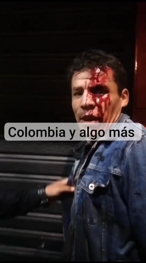 Thief captured and punished by angry crowds, saved by police,Colombia - LiveGore.com