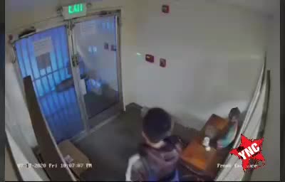 CCTV! GIRL SHOT DEAD IN MASS CHAOS - LiveGore.com 