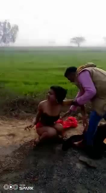 Two Naked Men Punished In India For Disguised As A Woman - LiveGore.com 