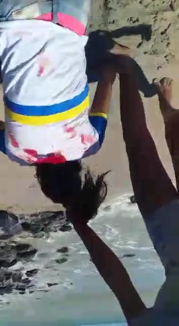 [Part 2] Girl Brutally Stabbed to Death on Beach - LiveGore.com