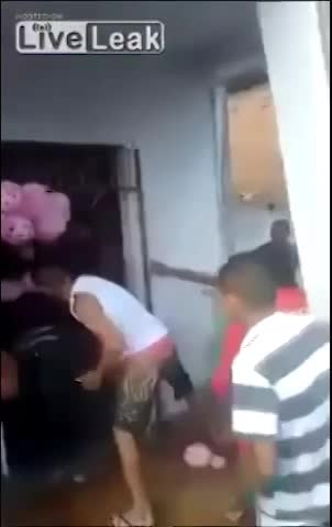 PEDOPHILE GETS RAIDED ON A GIRLS BIRTHDAY PARTY - LiveGore.com 