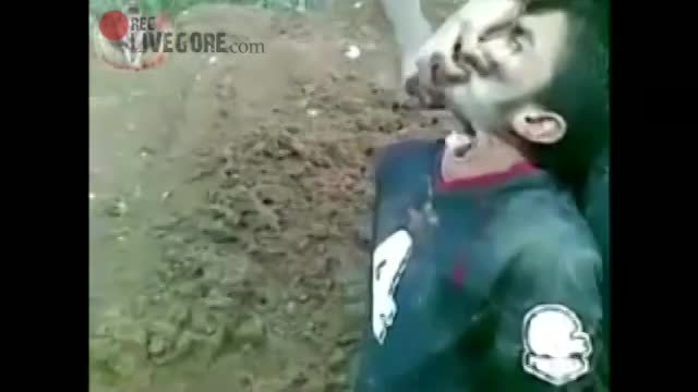 OMG! PARTIAL BEHEADING KEEPS GUY ALIVE AND SUFFERING - LiveGore.com